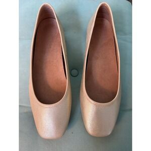 Vionic Orinda Women's Square Toe Ballet Flat
The Vionic Orinda